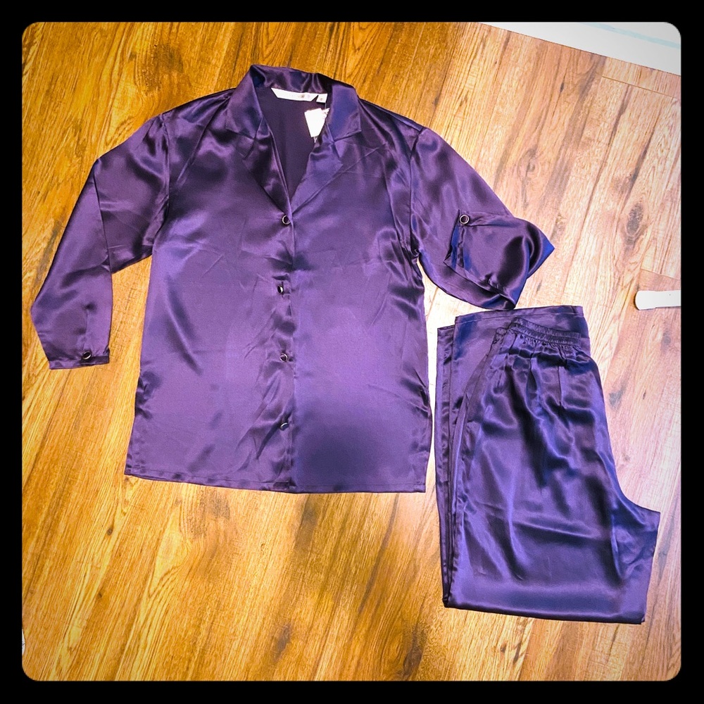 Victoria Secrets satin PJ set